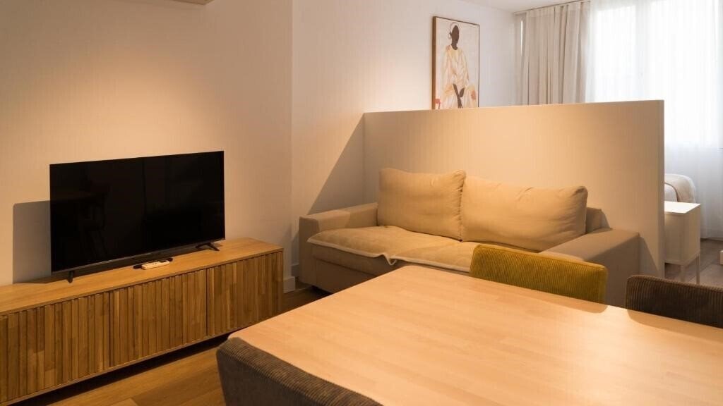 Картинка Holidays2 Malaga Studios Juan De Mena 3*