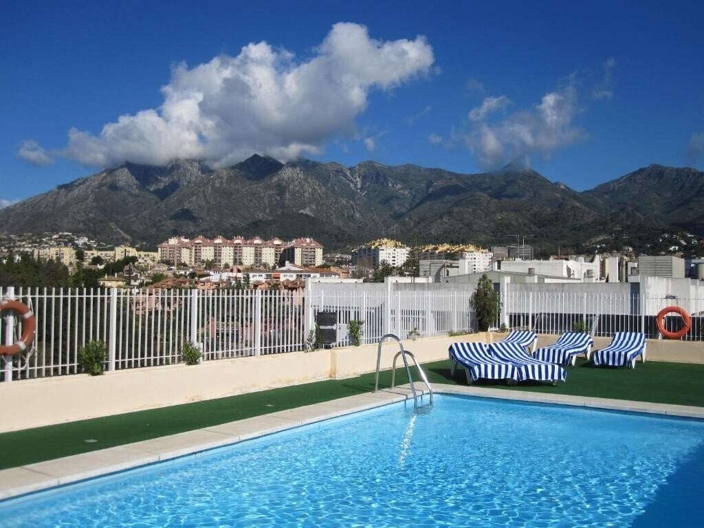 Отель Ona Marbella Inn 3*