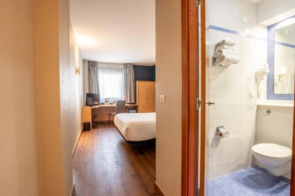 Fotografie Travelodge Murcia (ex. Campanile Murcia) 2*