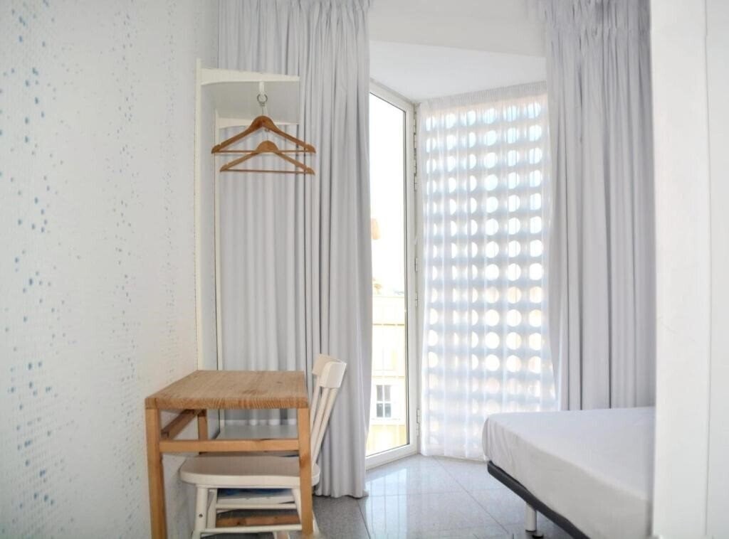 Фотография Loop Inn Hostel 2*