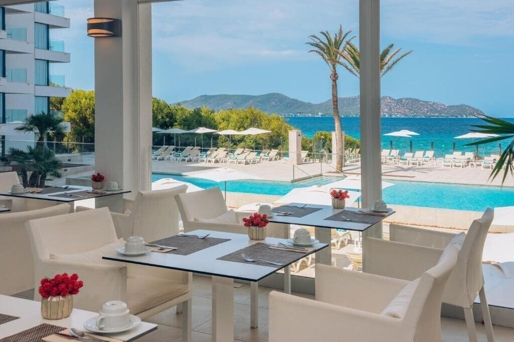 Картинка Iberostar Waves Cala Millor (ex. Iberostar Cala Millor Park) 4*