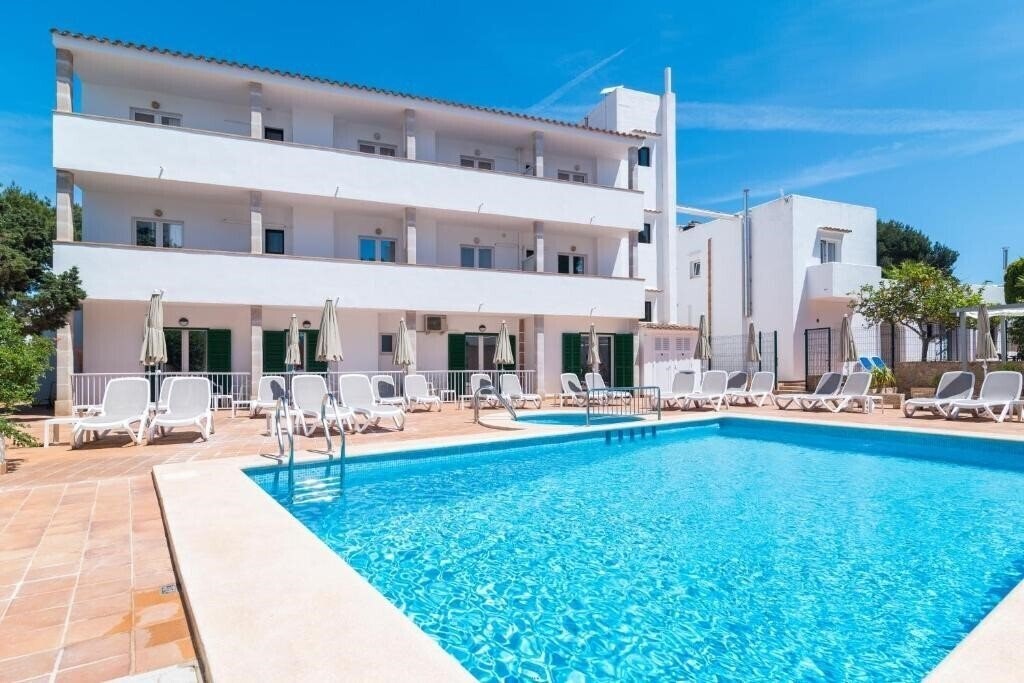 Hotel Ses Puntetes Hotel 3*