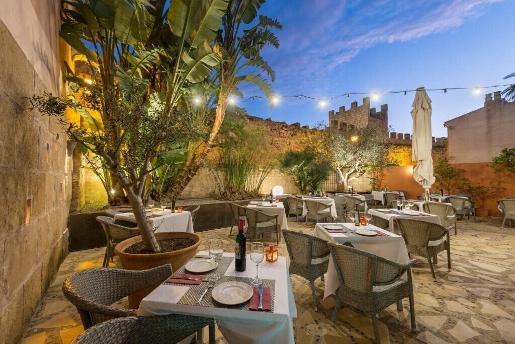 Imaginea Can Simo Petit Hotel 4*