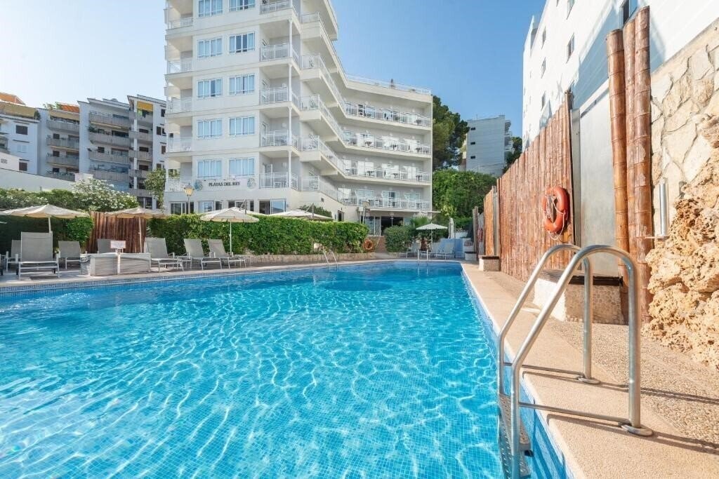 Отель Playas Del Rey 3*