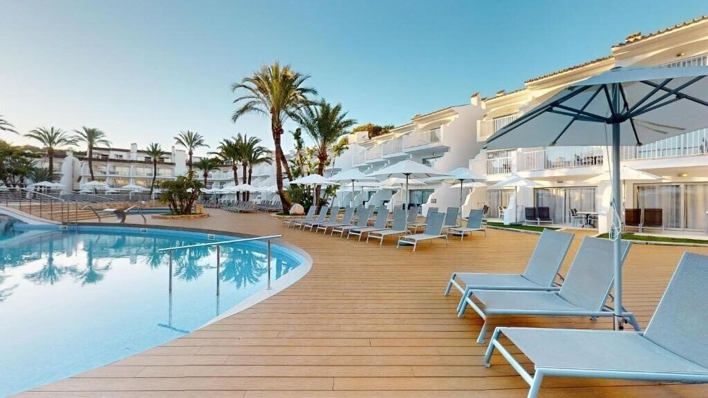 Hotel Playas Ca'S Saboners 3*