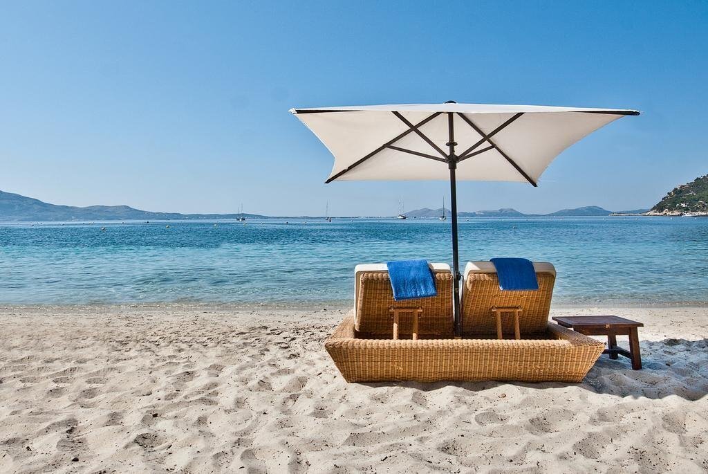 Отель Royal Hideaway Hotel 5*