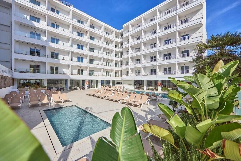 Hotel Calma 3*