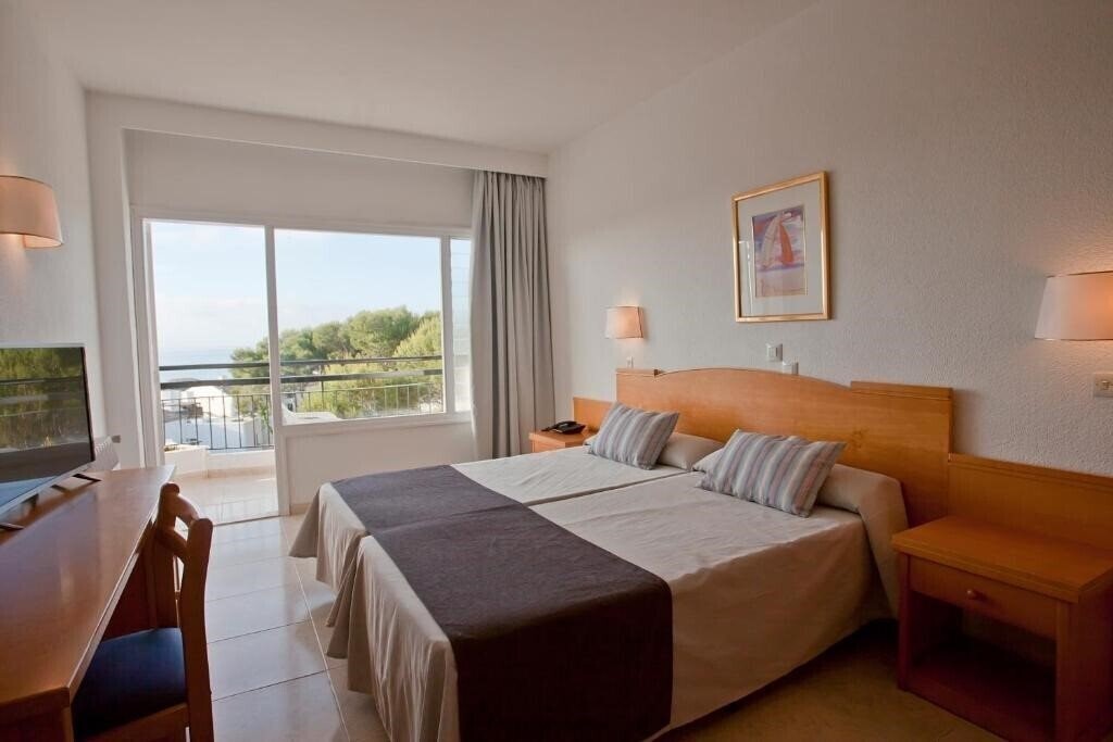 Фотография Gavimar Cala Ferrera 3*