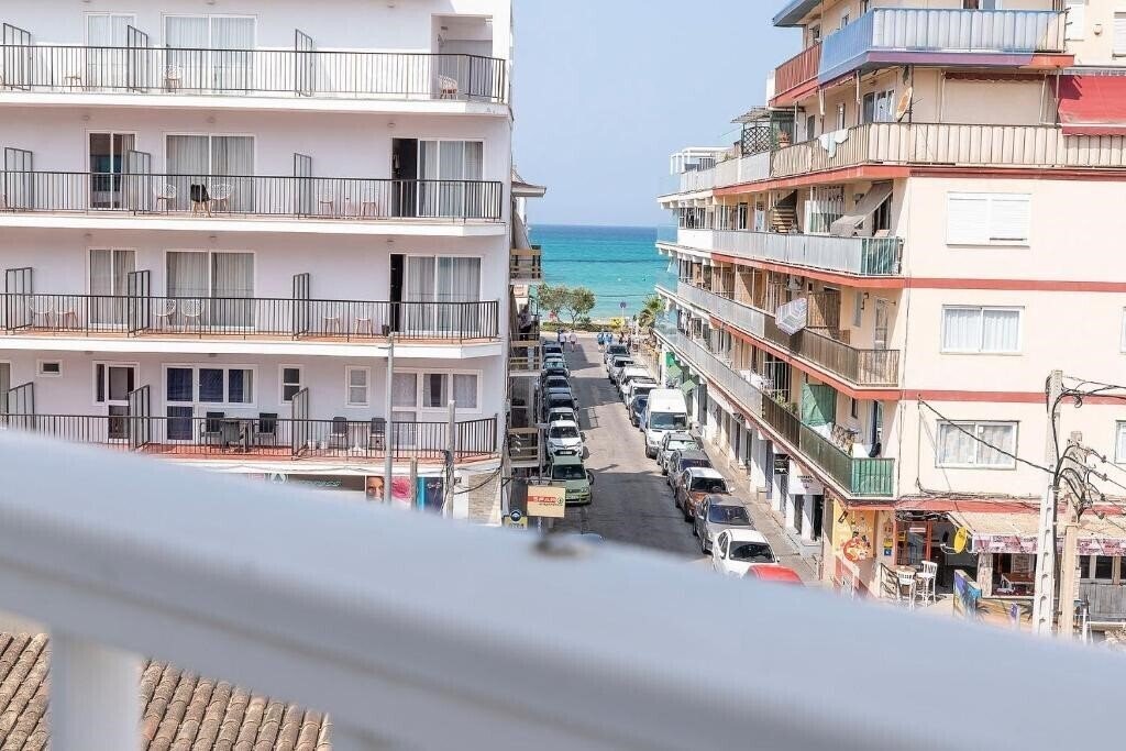 Отель Hostal Lido 1*