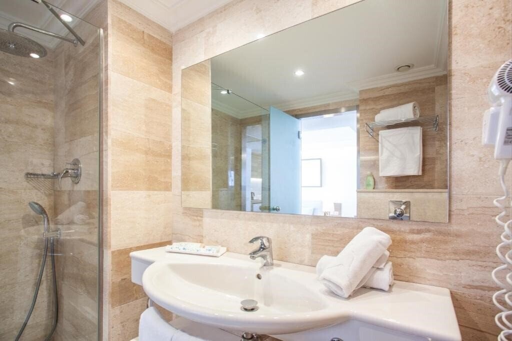 Imaginea Grupotel Picafort Beach 3*