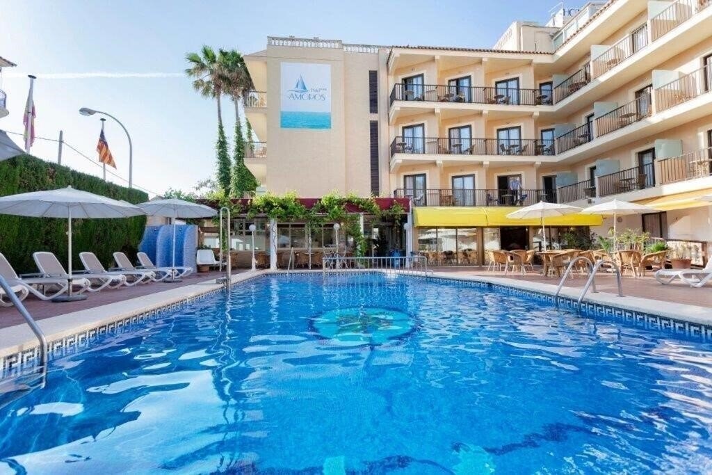 Hotel Amoros Hotel 3*