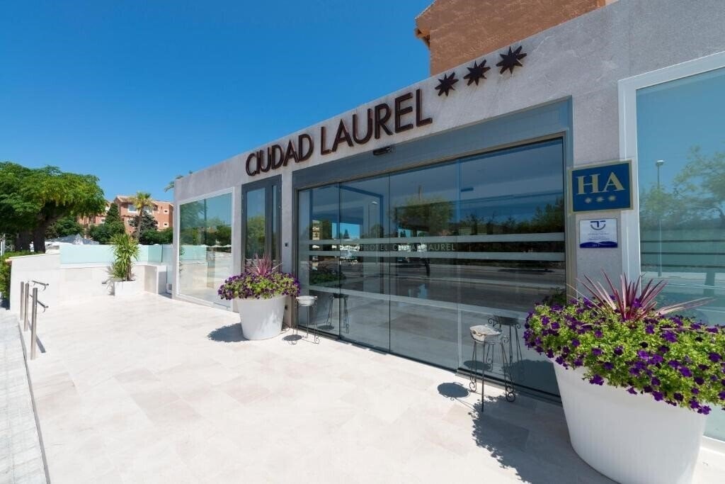 Fotografie Aparthotel Ciudad Laurel 3*