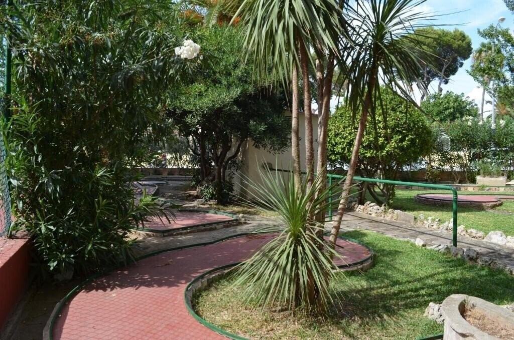 Imaginea Hotel Linda 3*