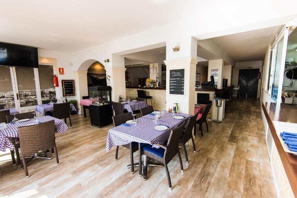 Imaginea Port Corona 2*