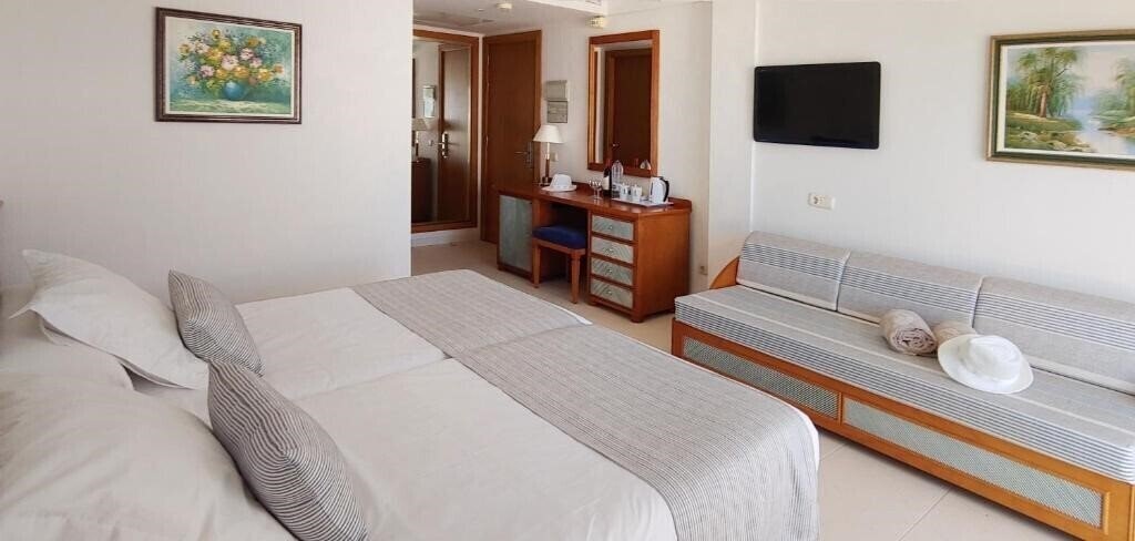 Imaginea Rocamarina 4*