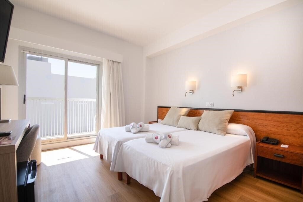 Фотография Js Miramar (Can Picafort) 3*