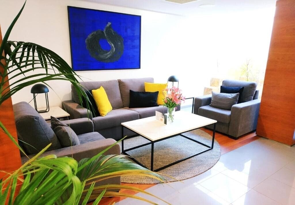 Imaginea Capricho 4*