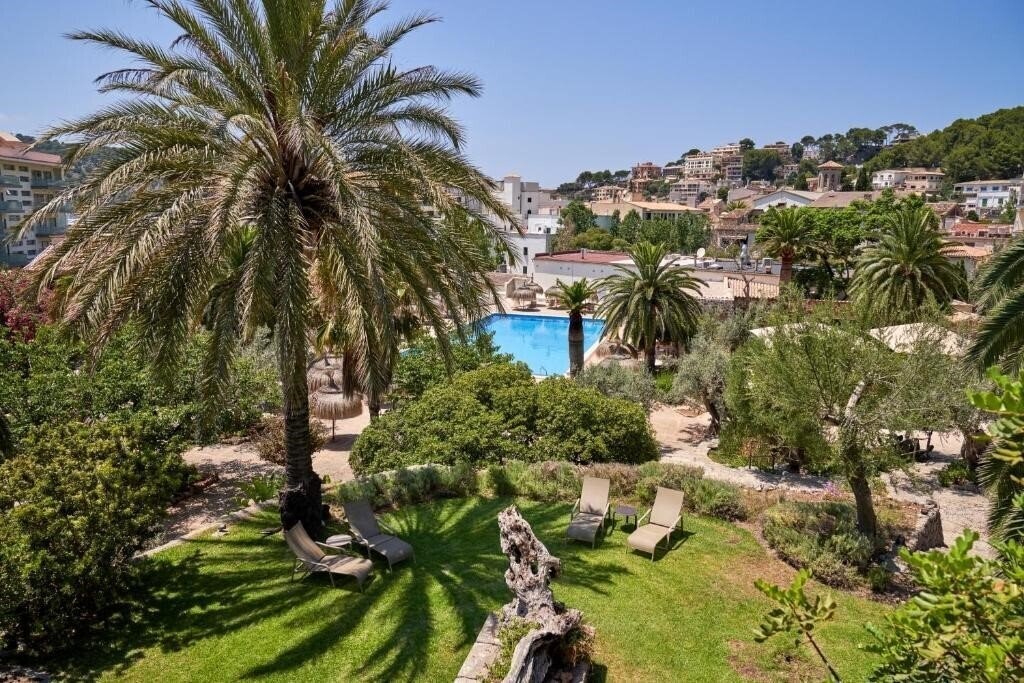 Fotografie Es Port 4*