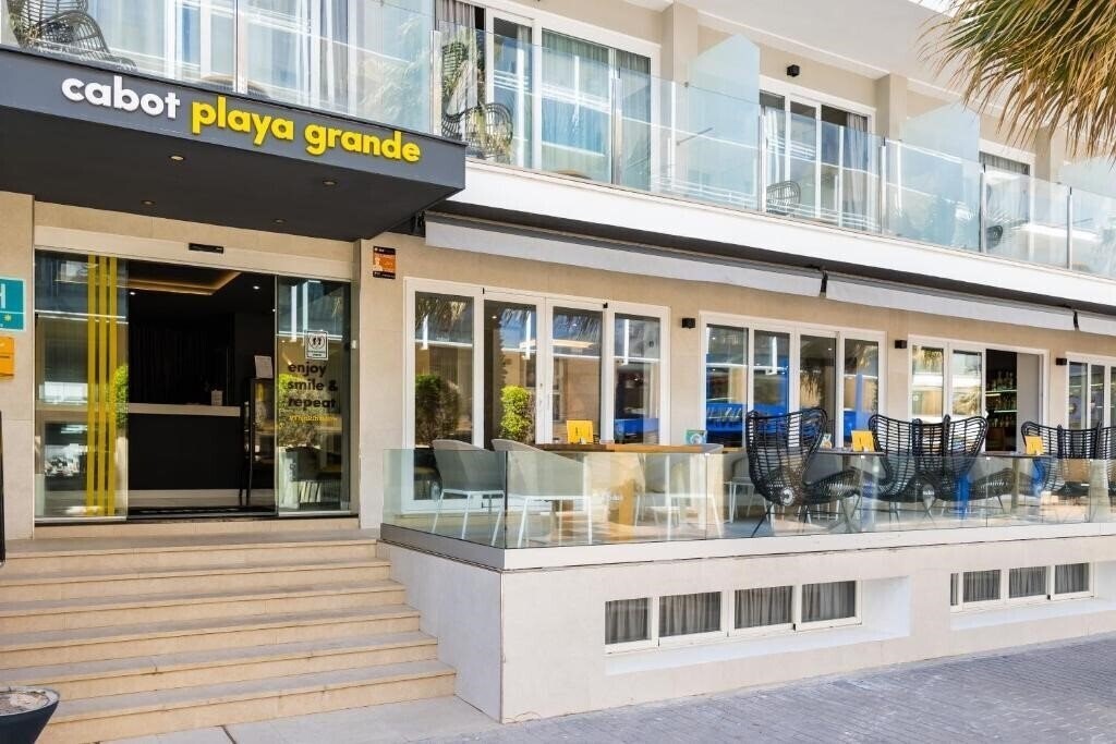 Hotel Playa Grande 2*