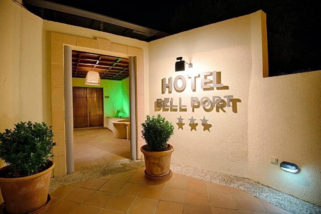 Fotografie Bell Port 3*