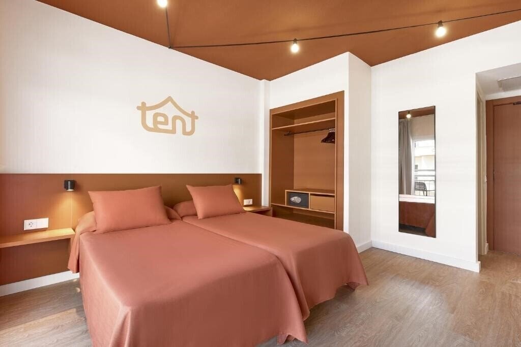 Imaginea Tent Bahia de Palma (ex. Pinero Bahia Park) 3*