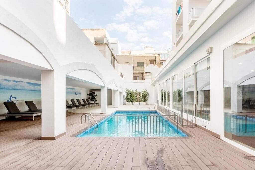 Изображение Planet One 3*