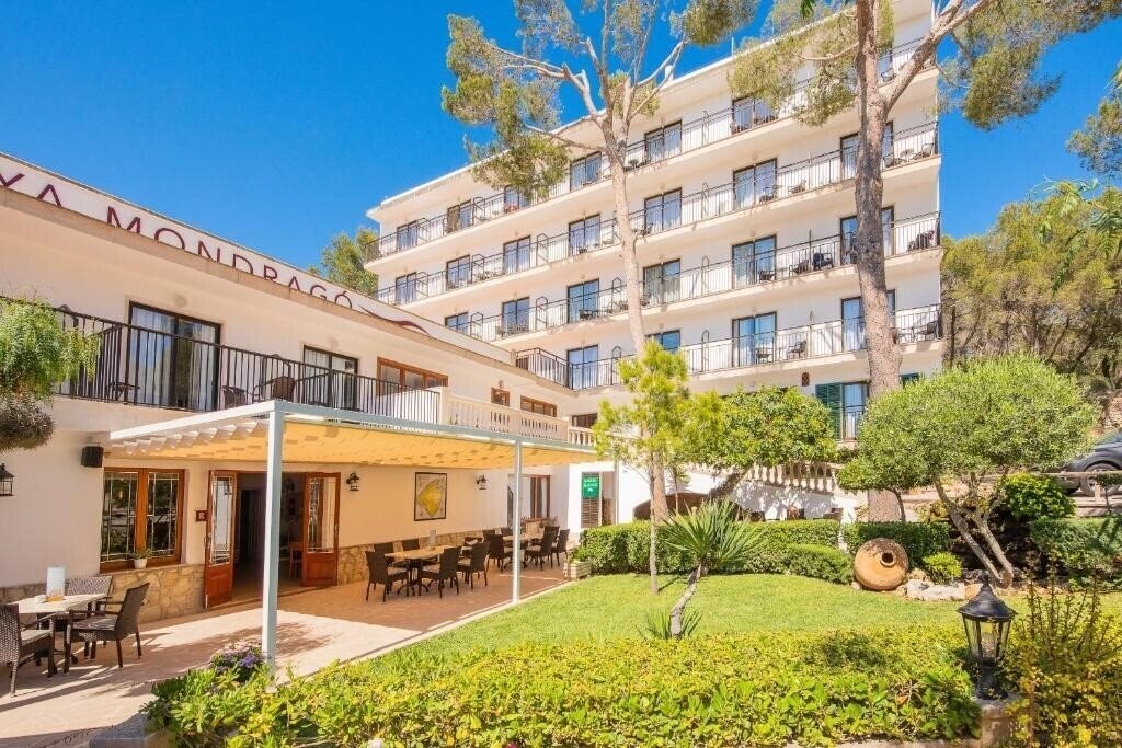 Imaginea Hotel Apts Playa Mondrago 3*