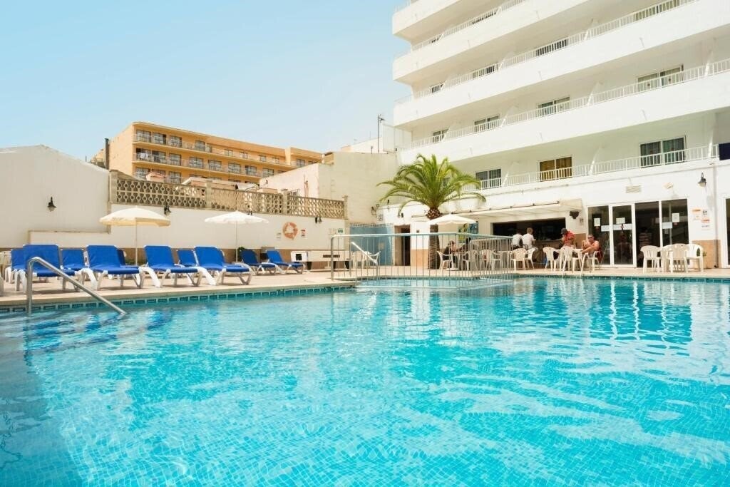 Hotel Reina Del Mar 3*