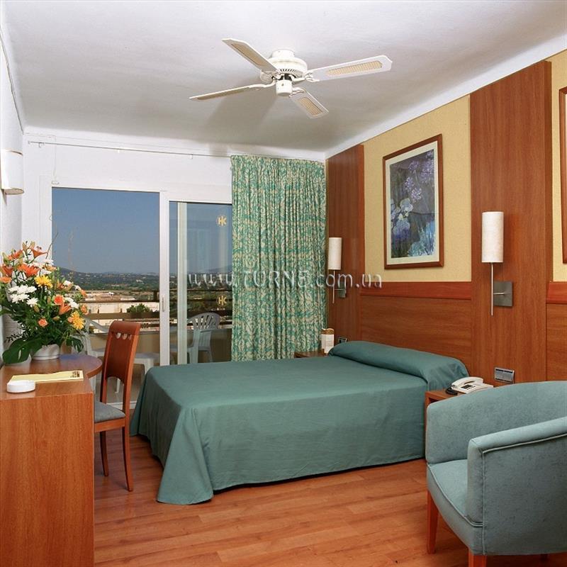 Отель Catalonia Colombo 3*