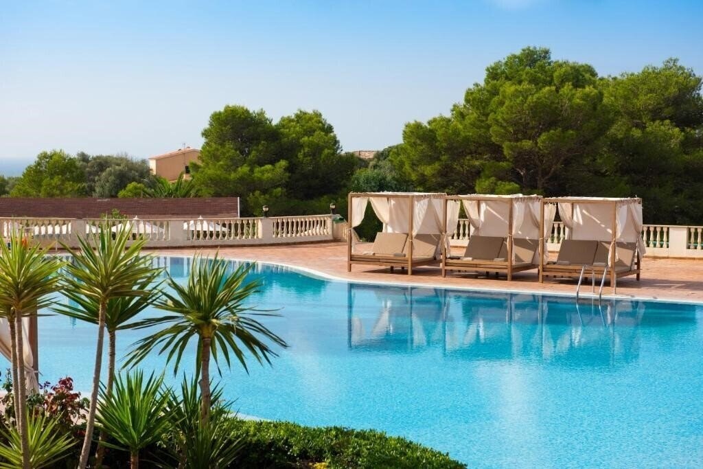 Hotel Valentin Son Bou 4*