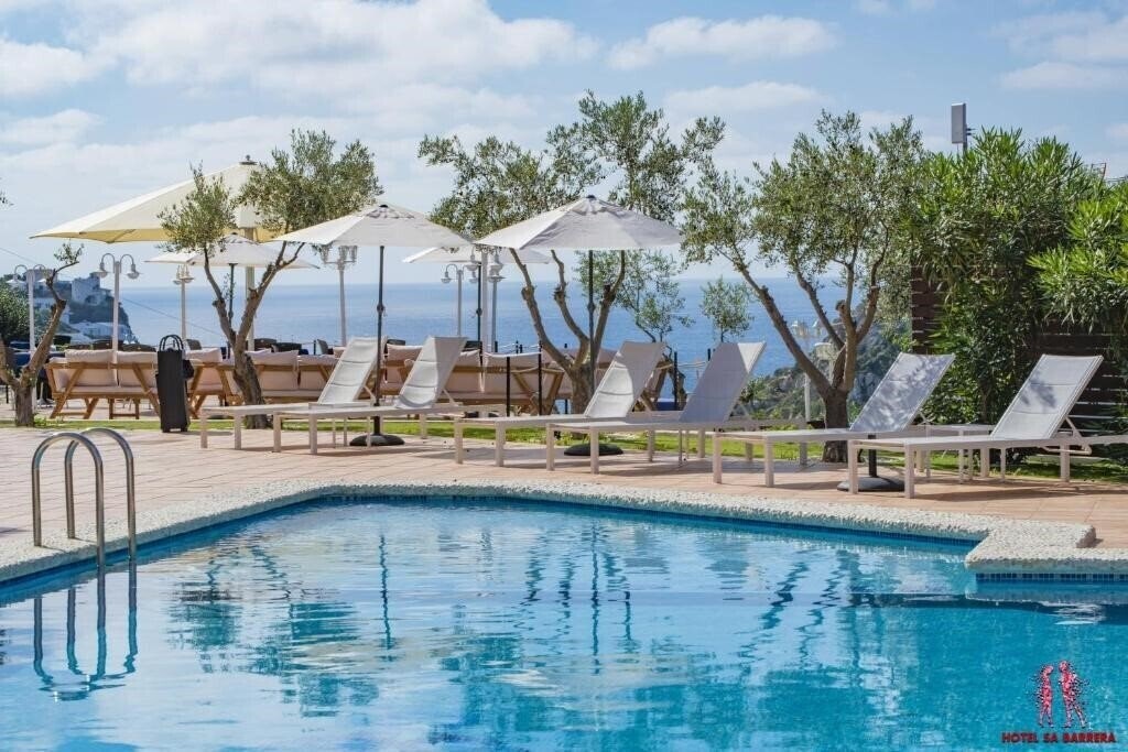 Hotel Sa Barrera 3*
