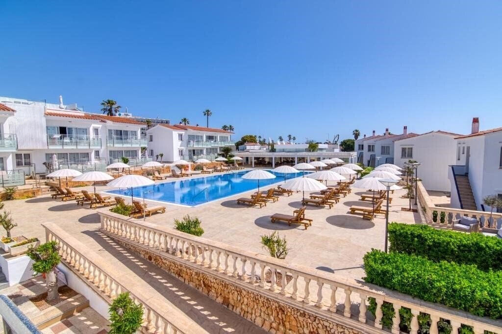 Hotel Naranjos Resort Menorca 3*
