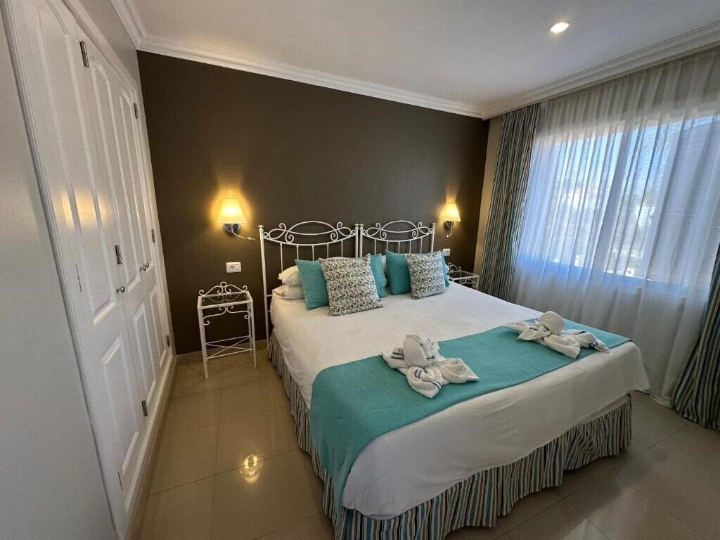 Imaginea La Quinta Park Suites & Spa 4*