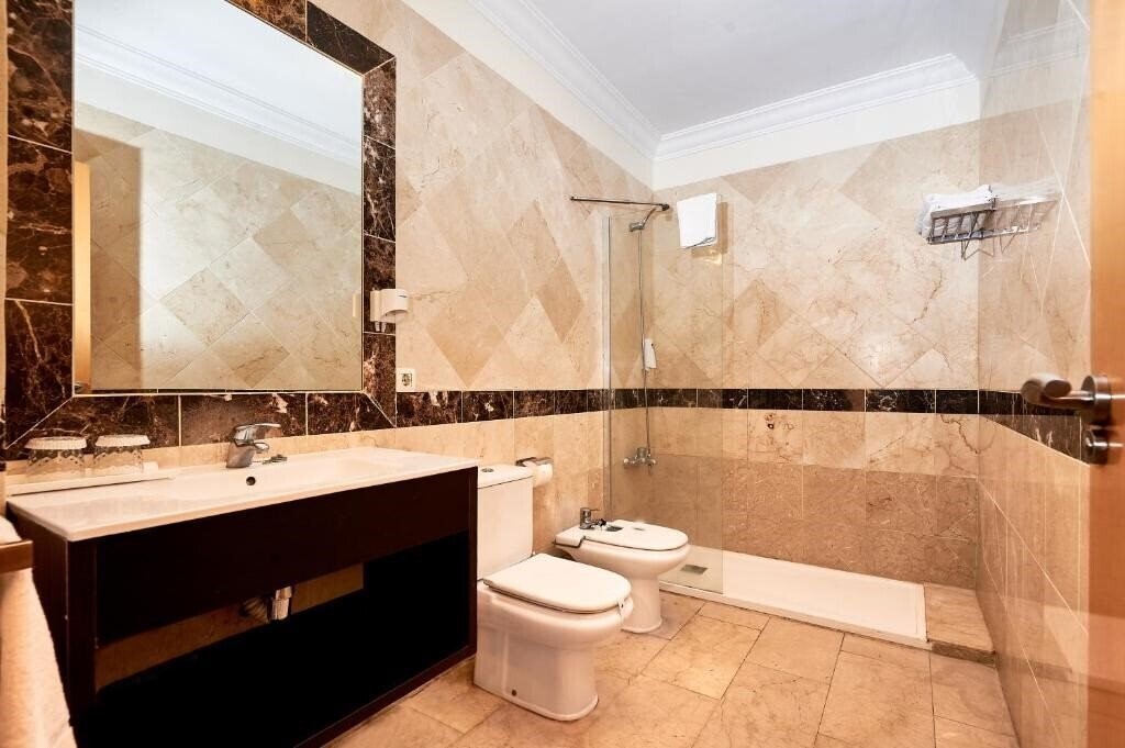 Imaginea Panoramica Heights 3*