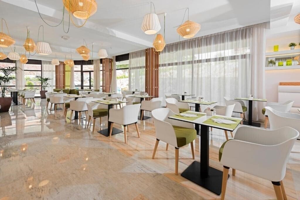 Картинка Saint George 3*