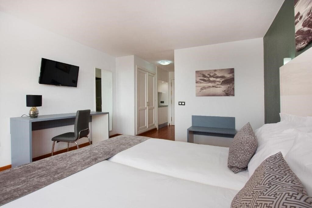 Imaginea Iberostar Ole Tropical Tenerife 4*