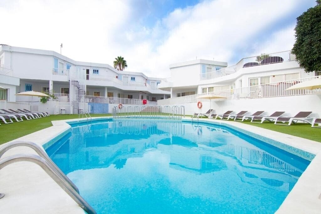 Hotel Checkin Bungalow Atlantida 3*