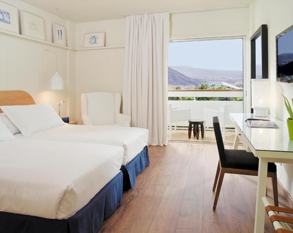 Фото H10 Oasis Moreque 3*