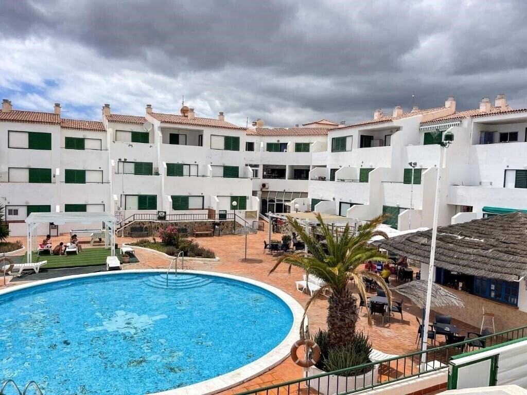 Imaginea Alondras Park Apts 2*