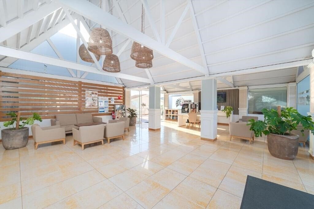 Fotografii Arena Suites апартаменты