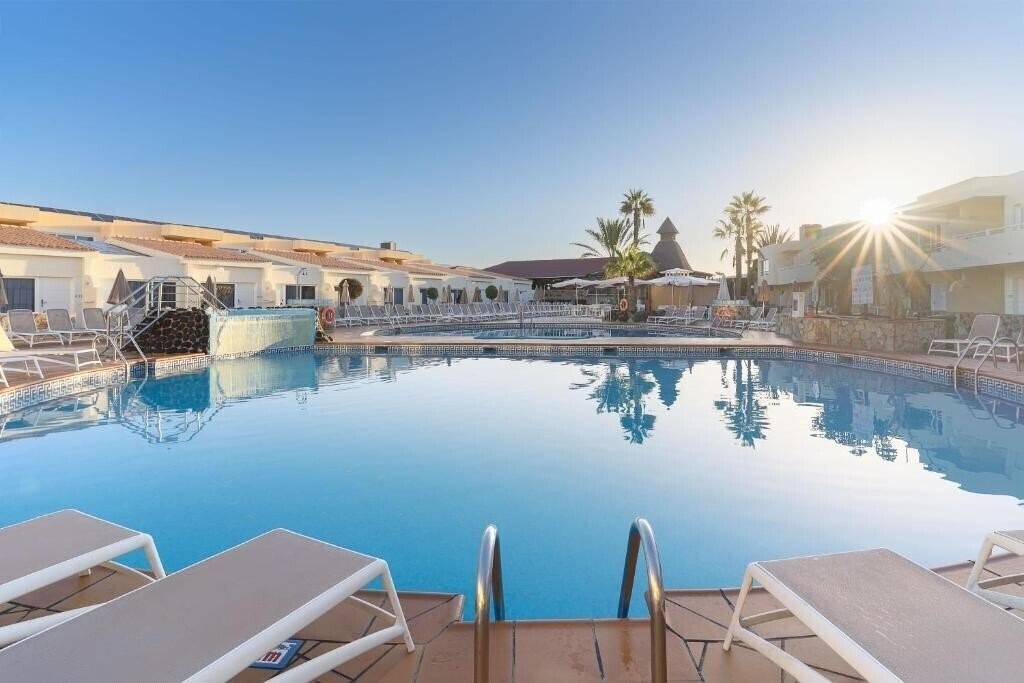 Imaginea Arena Suites апартаменты