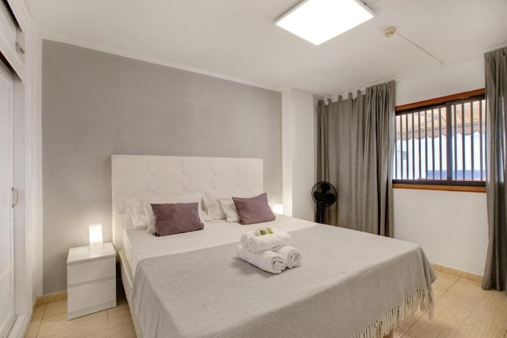 Imaginea Las Fuentes Apt 3*