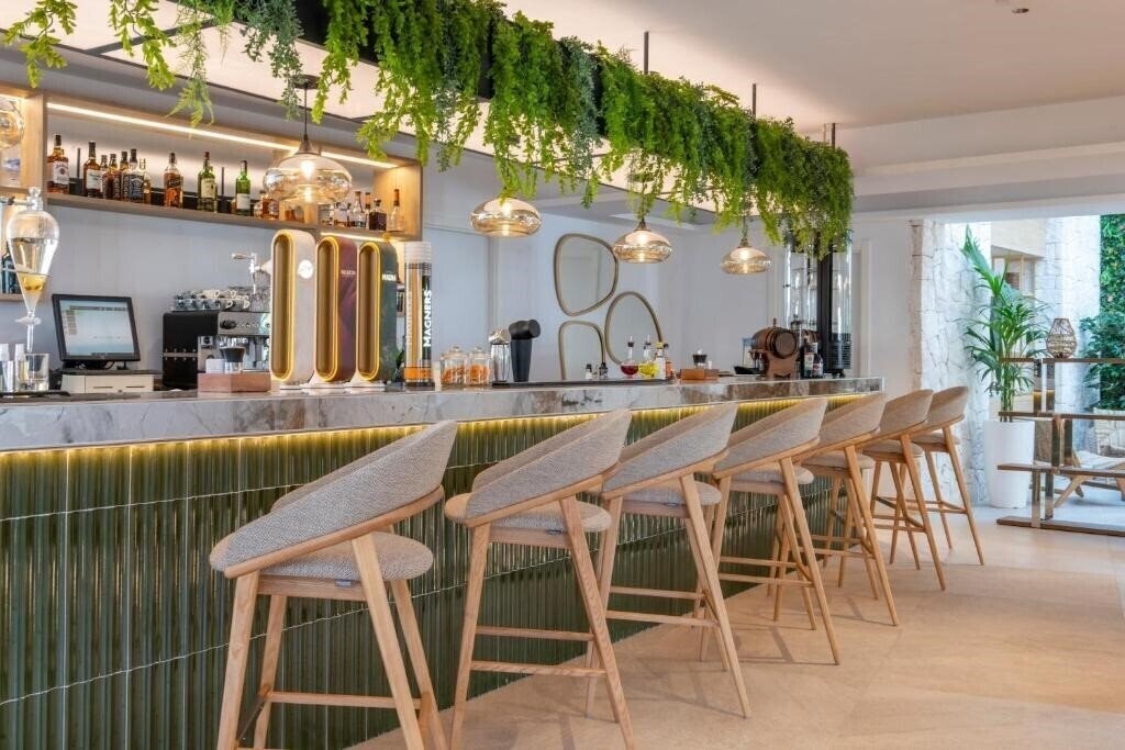 Imaginea Valentin Somni Suite Hotel 3*