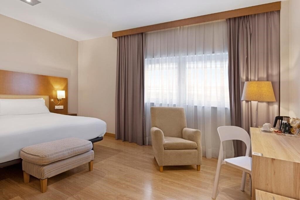 Фото B&B Hotel Logrono Las Canas 3*