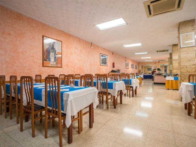 Fotografie Hotel Checkin Montpalau 3*