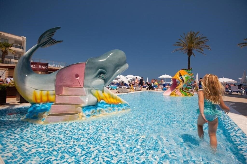 Imaginea Grupotel Alcudia Suite 3*