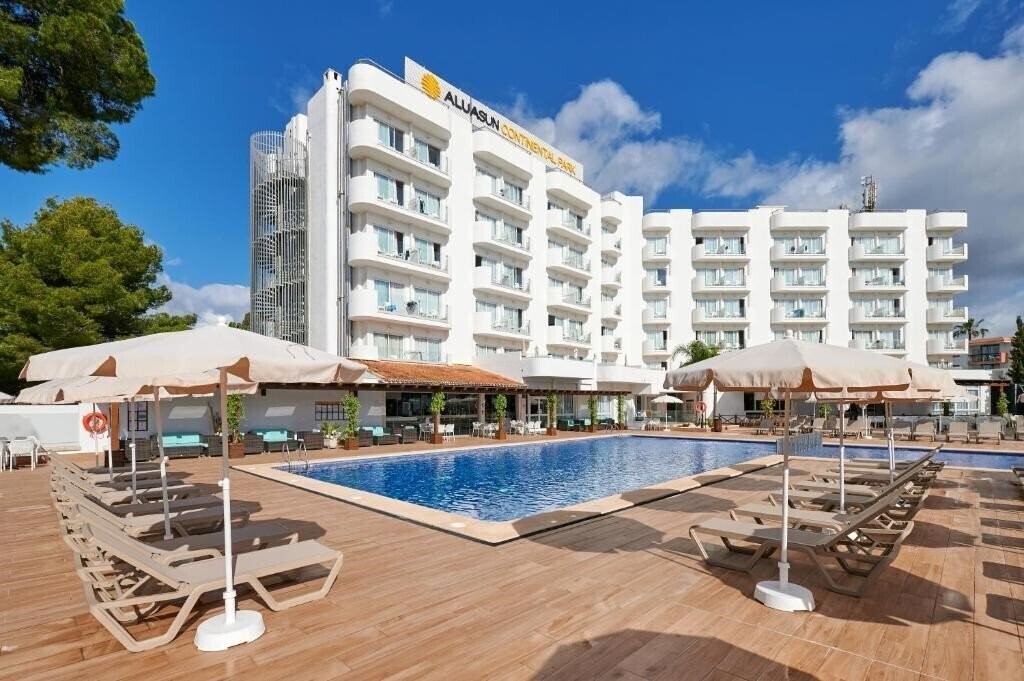 Отель Aluasun Continental Park Hotel & Apartments 4*