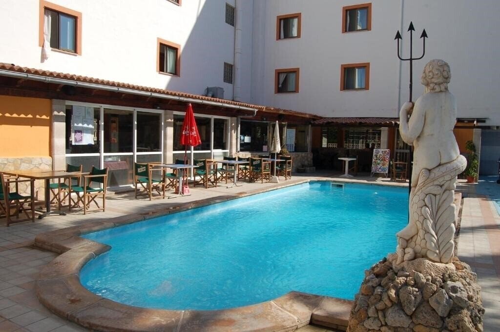 Fotografie Raxa Hotel 1*