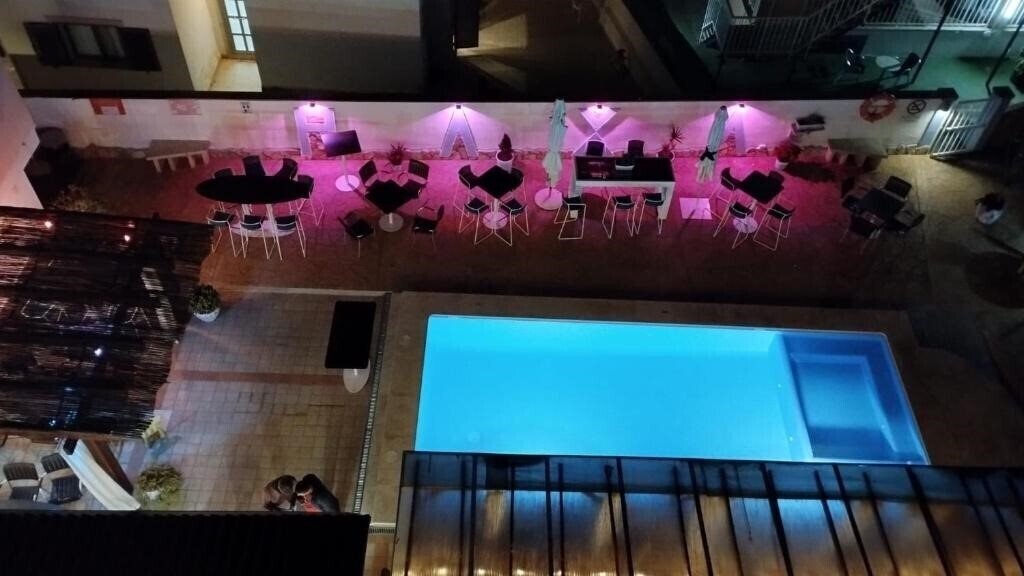 Imaginea Raxa Hotel 1*