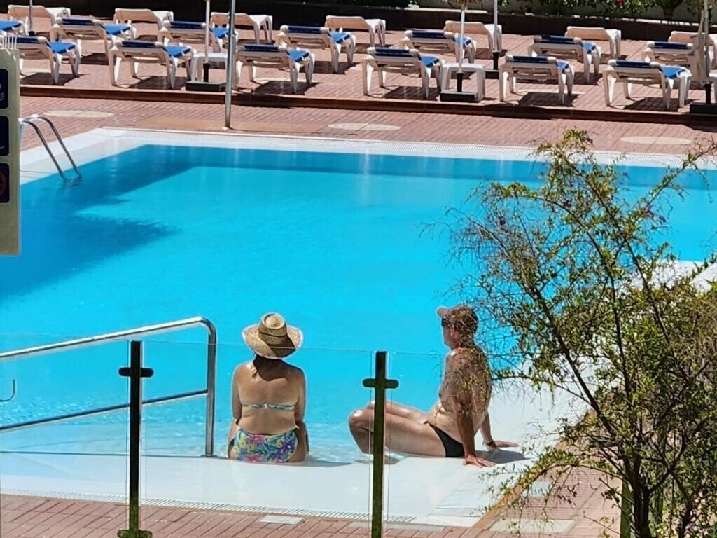 Imaginea Las Camelias 3*